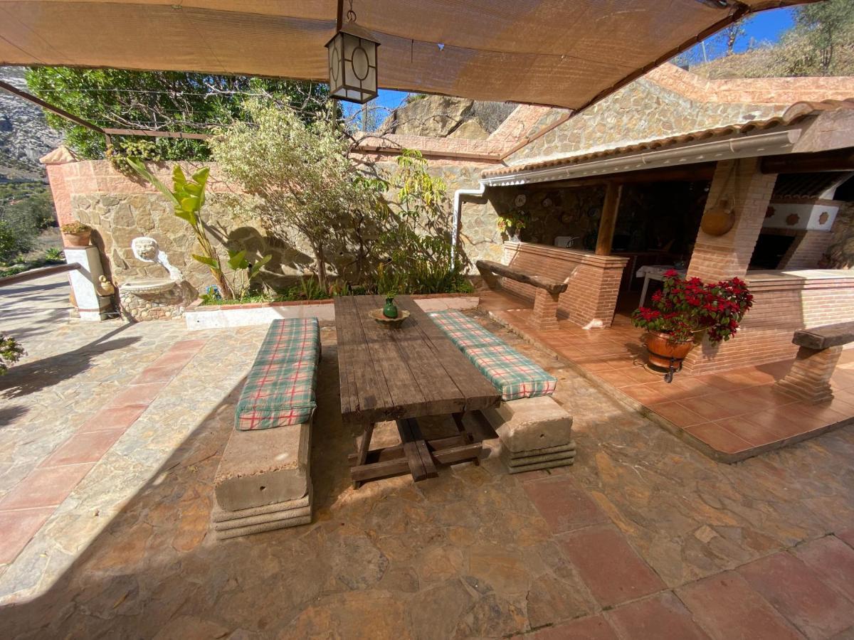Valle de Abdalagís Casa El Saladilloヴィラ エクステリア 写真